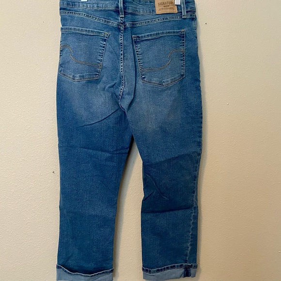 Levi Strauss Signature Denim Capris - Picture 3 of 9